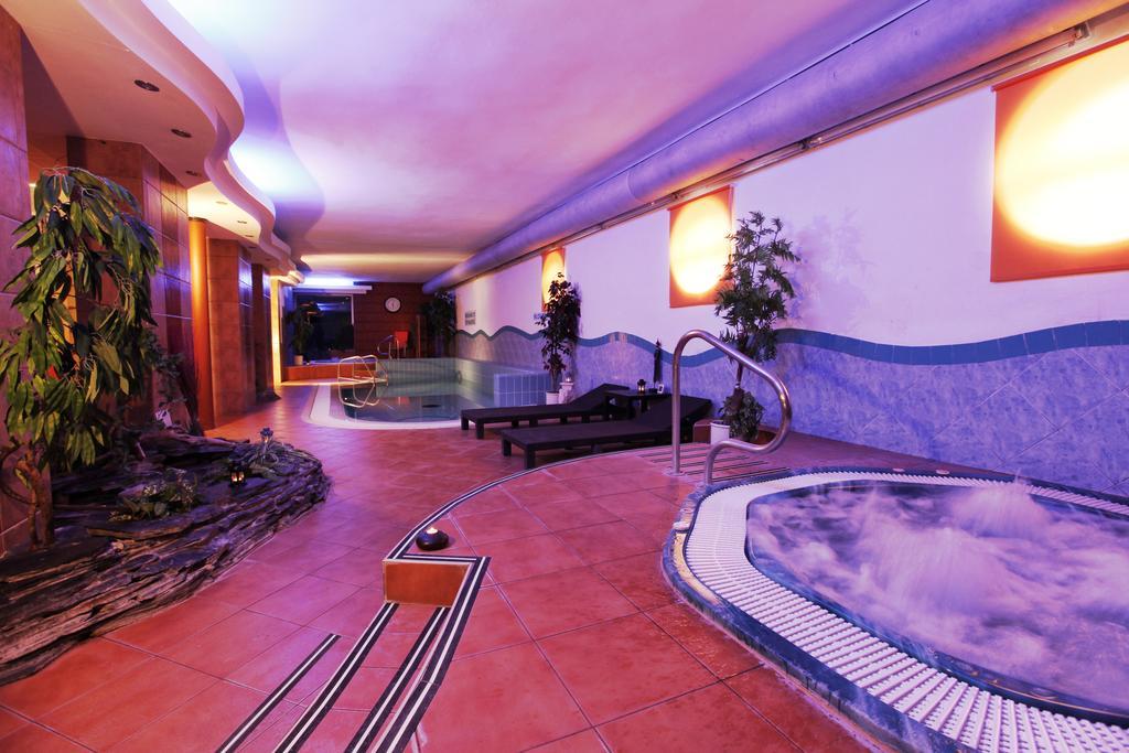 Wellness Hotel Synot Uherské Hradiště Exterior foto